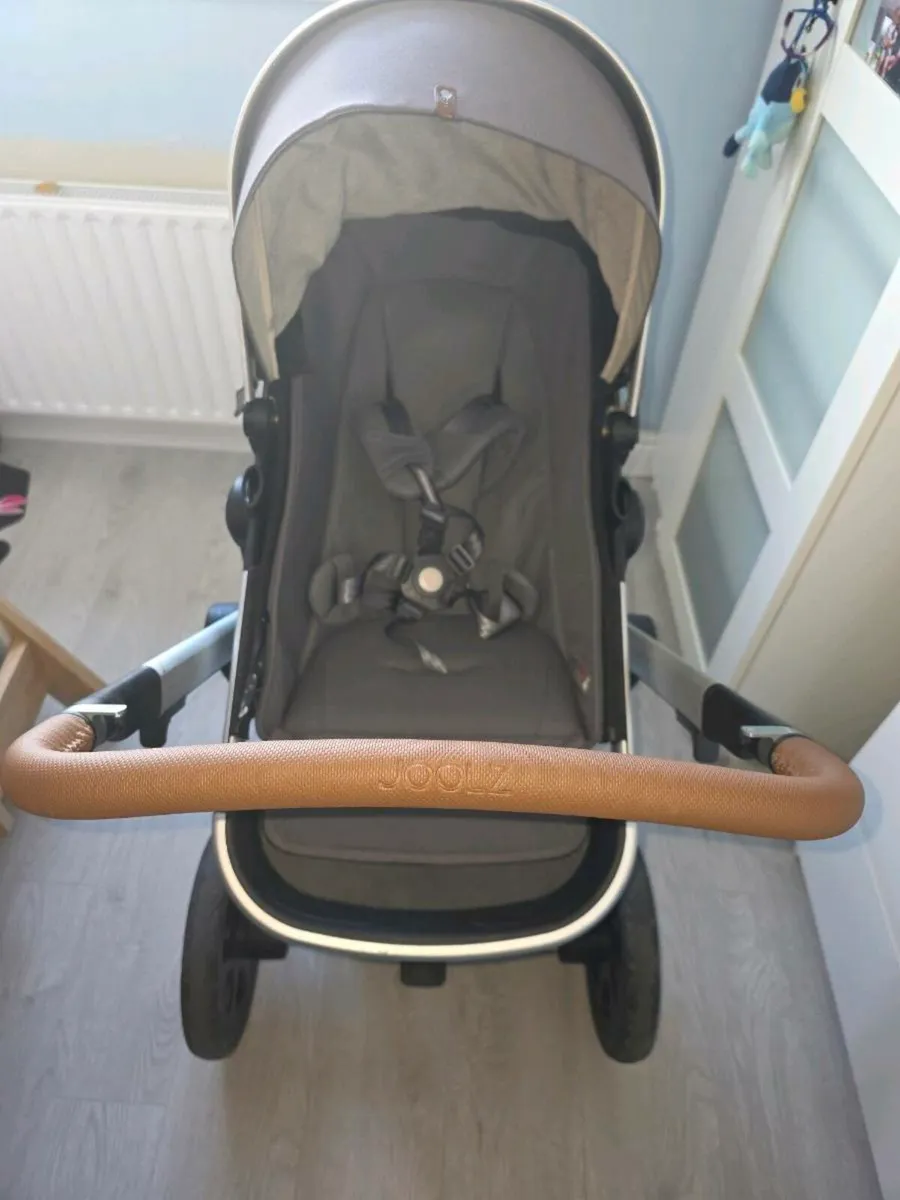 Joolz Day 2 - includes footmuff & maxi cosi car se - Image 3