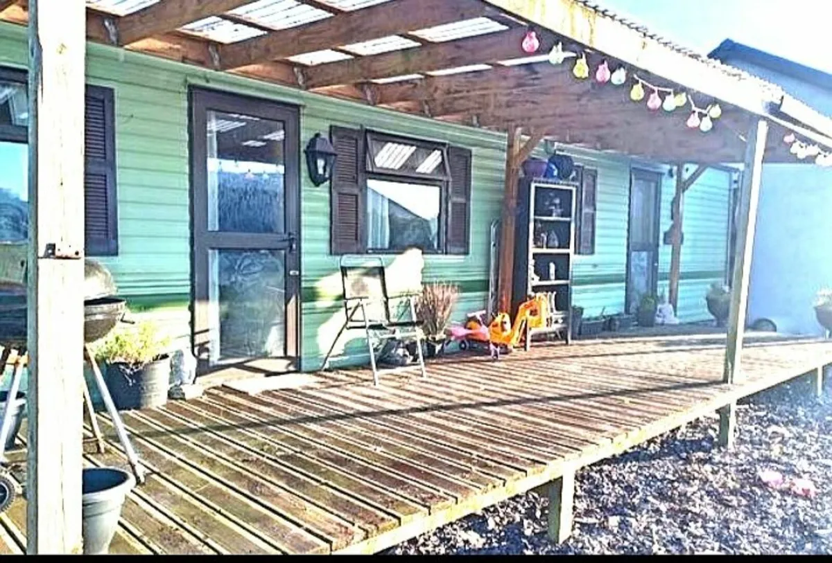 Mobile Home - Image 2