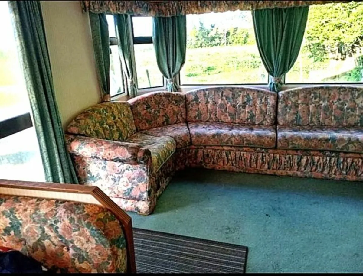 Mobile Home - Image 4