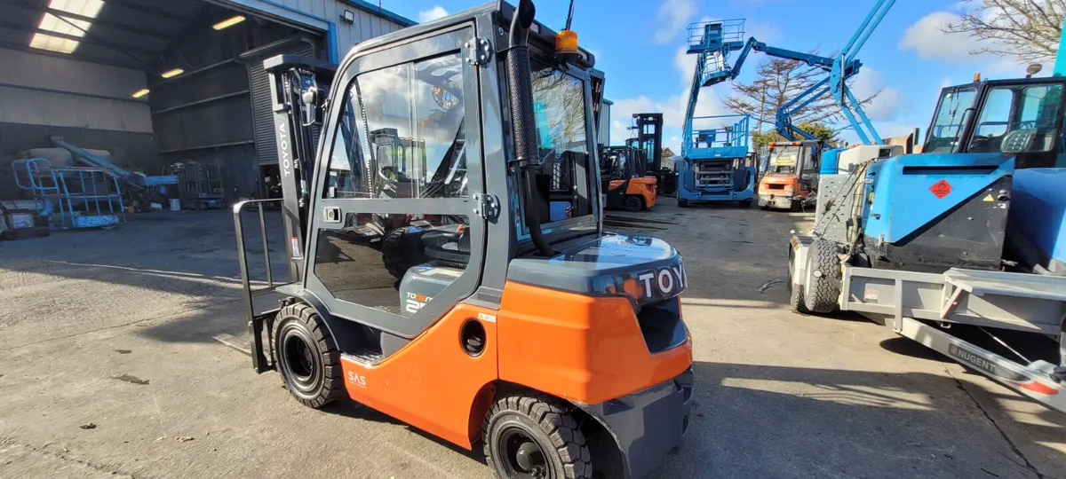 New Toyota cab forklifts - Image 2