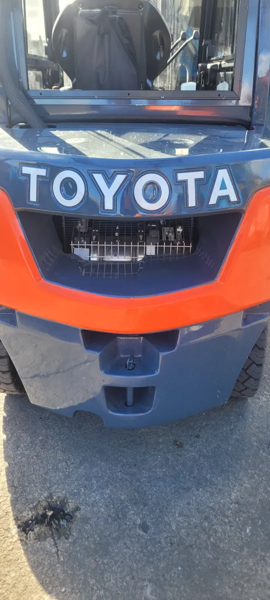 New Toyota cab forklifts - Image 4