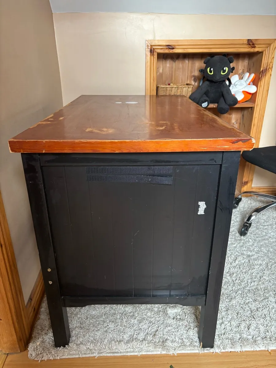 Desk - Image 2