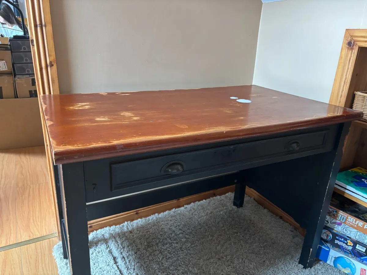 Desk - Image 3