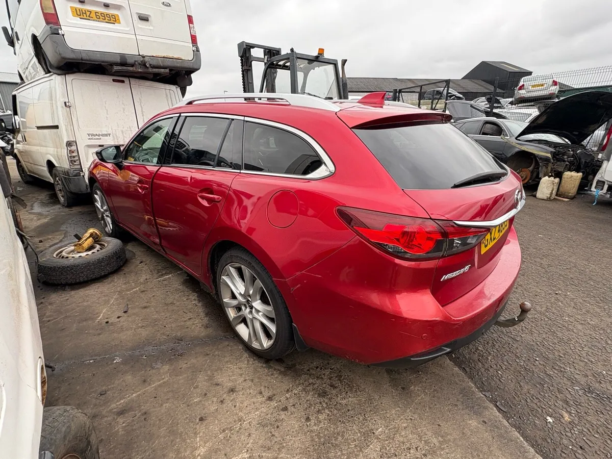 2016 Mazda 6, 2.2 diesel, breaking for parts only. - Image 3
