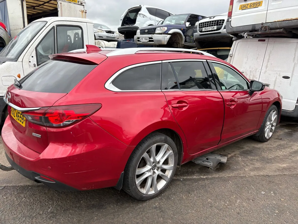 2016 Mazda 6, 2.2 diesel, breaking for parts only. - Image 4