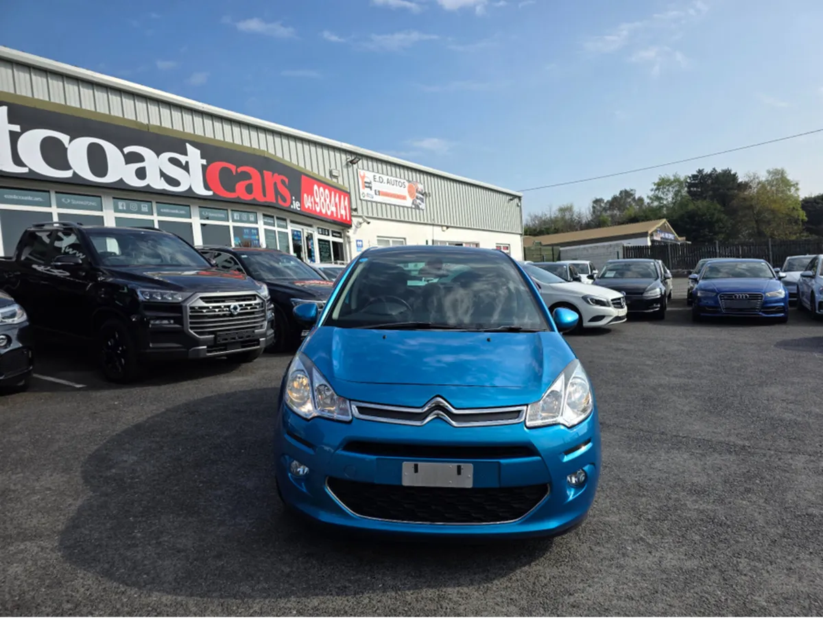 Citroen C3 1.2 FULL MOON ROOF PACK - ALLOYS  LOW R - Image 4