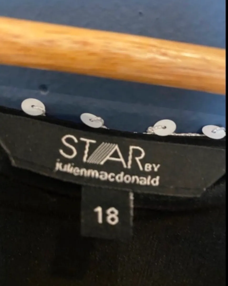 Star, julienne Mc Donald - Image 2