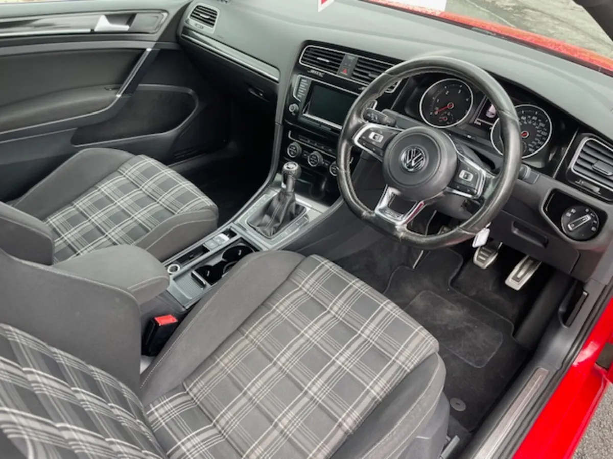 Volkswagen Golf 2.0 GTD 3 Door - Image 3