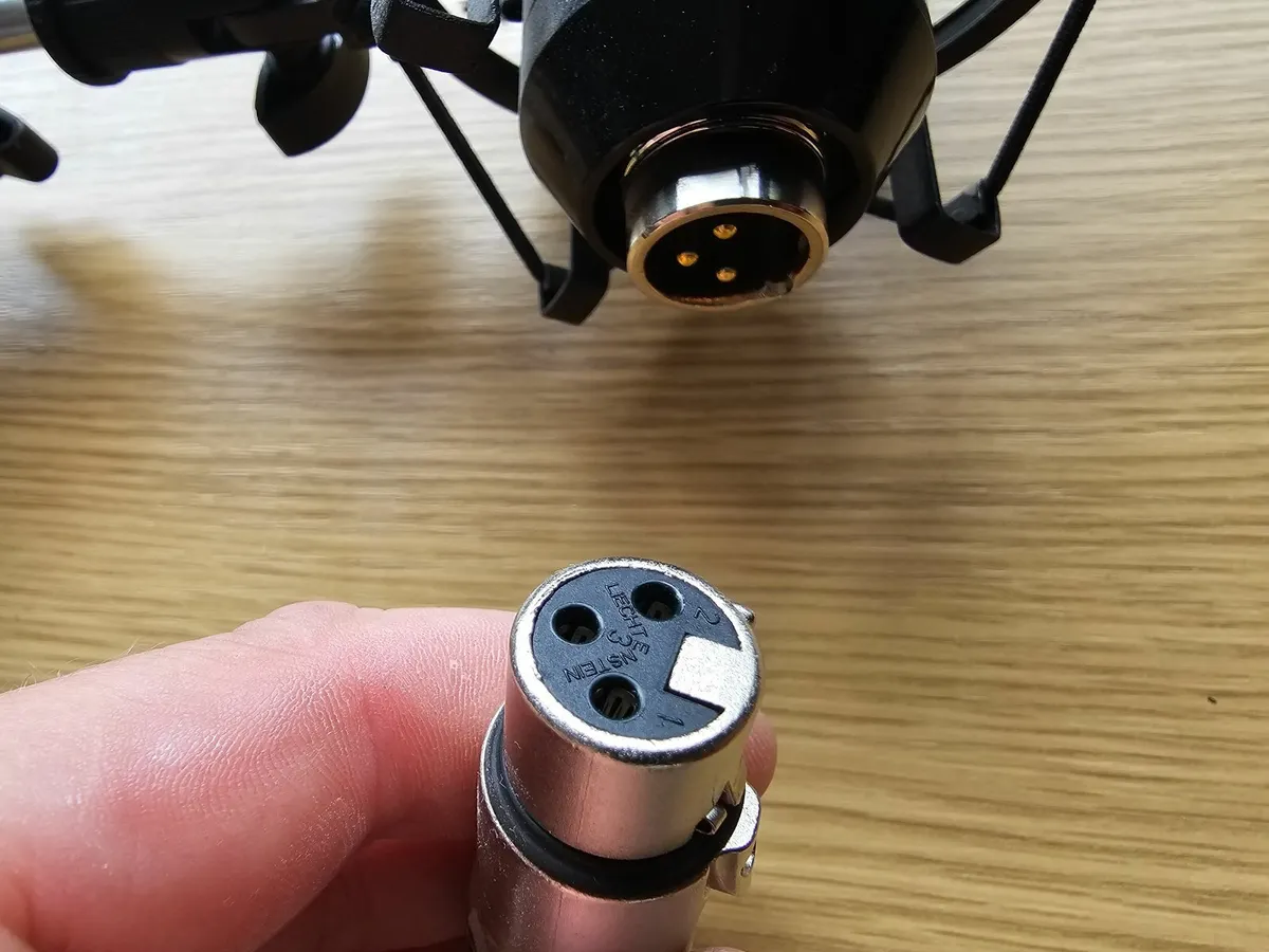 Condenser microphone and arm - Image 2
