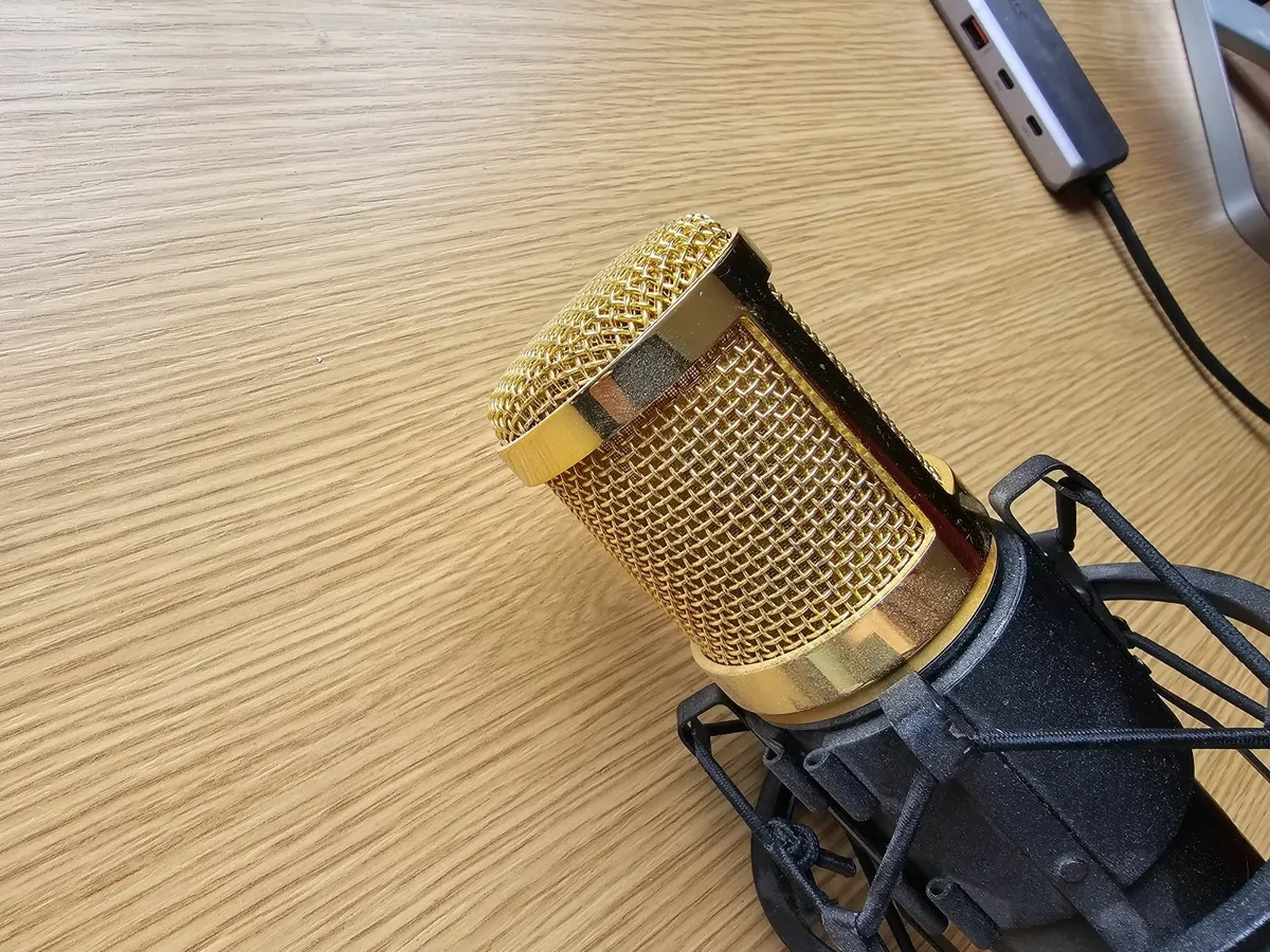 Condenser microphone and arm - Image 4