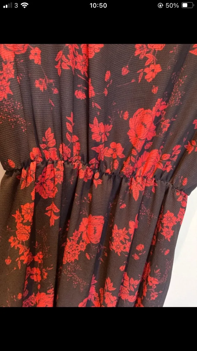 Boohoo floral rose Dress - Image 4