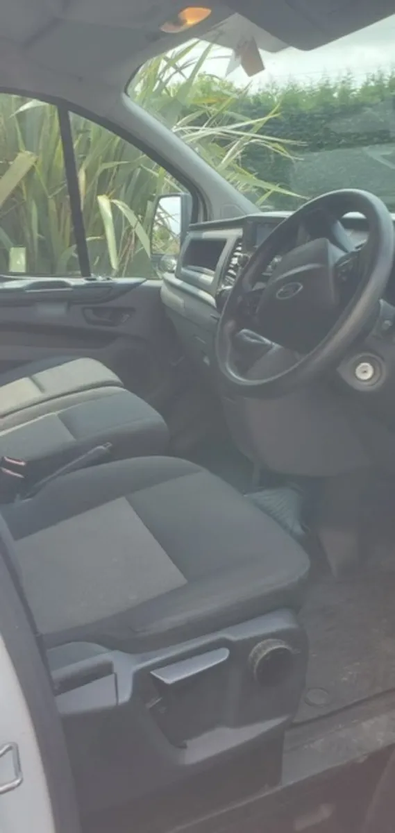 Ford Transit Van 2021 - Image 2