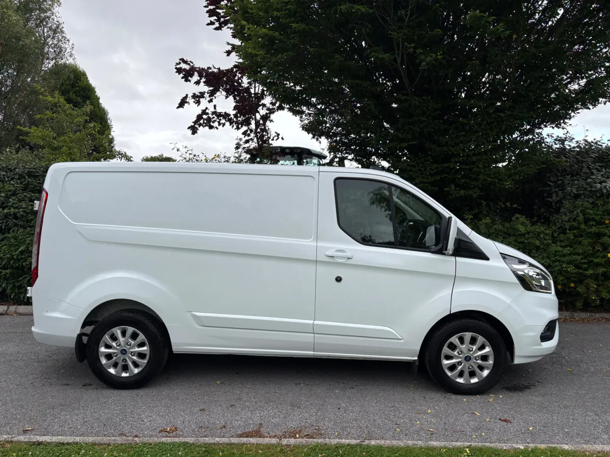 FORD TRANSIT CUSTOM LIMITED (finance available) - Image 3