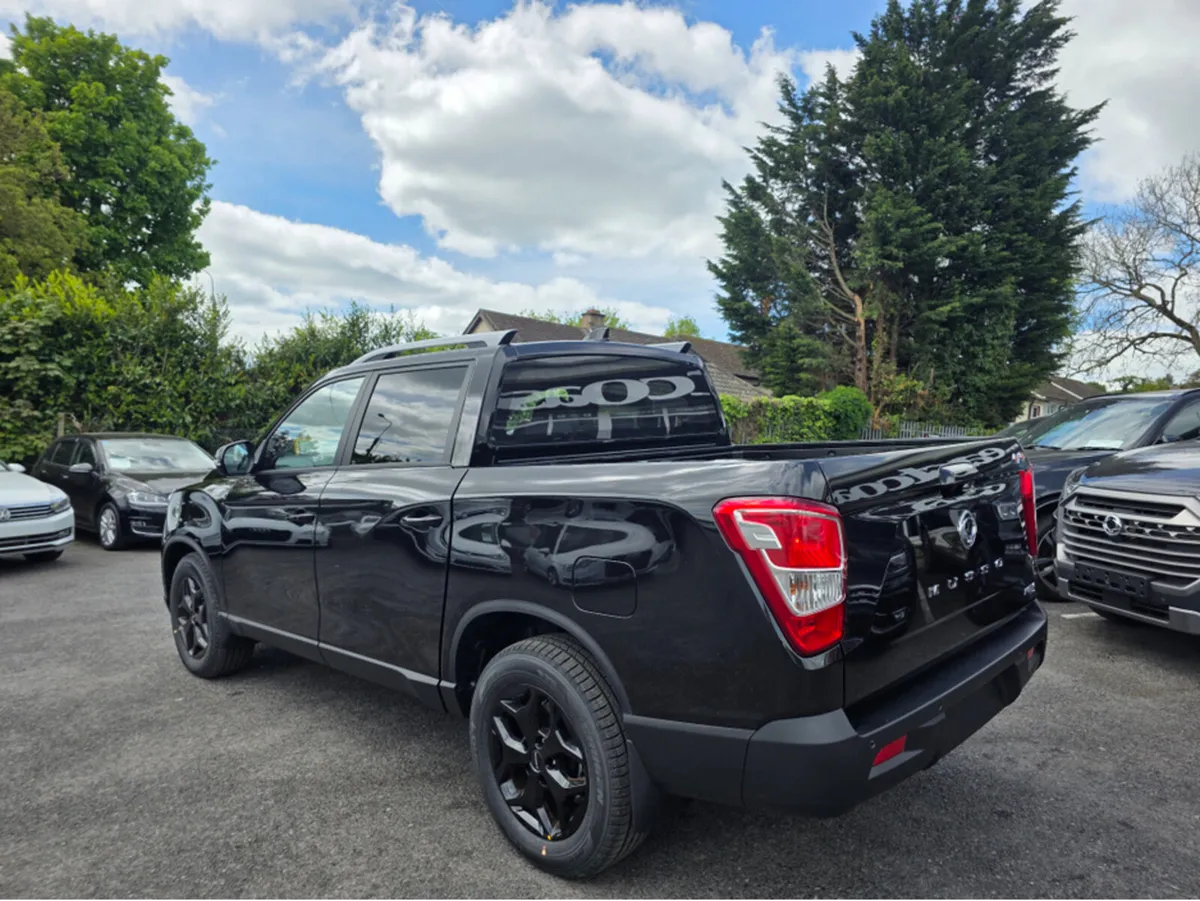 KGM Musso 2.2 PICK UP 5 SEATER COMMERCIAL 4WD 200 - Image 4