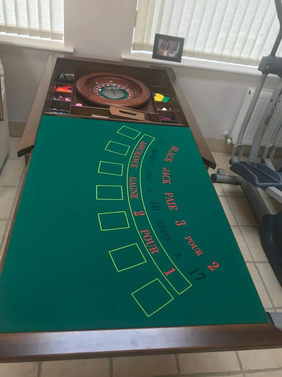 Game Table - Image 3