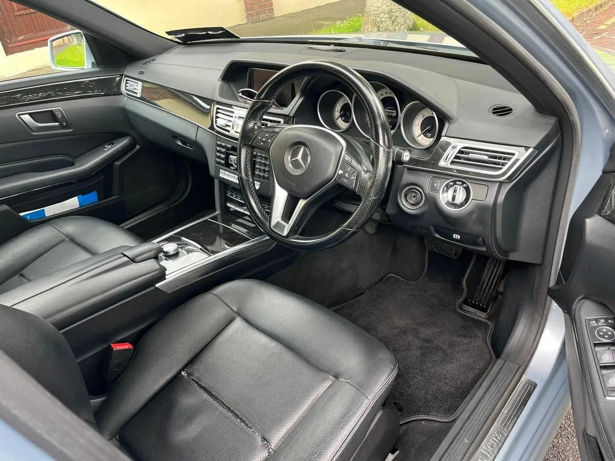 Mercedes-Benz E-Class 2013 - Image 4