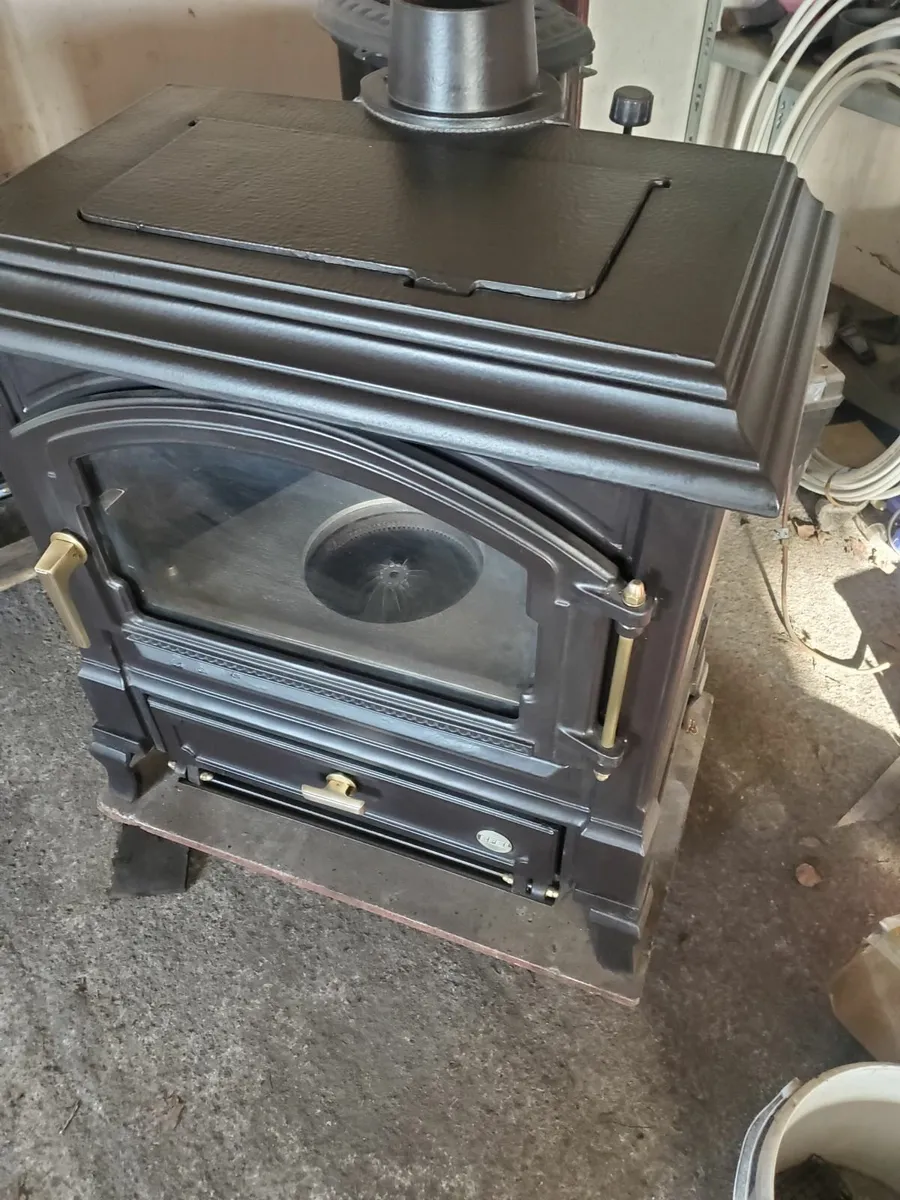 Nestor Martin /Efel 9kw oil stove fully refurbishe - Image 3