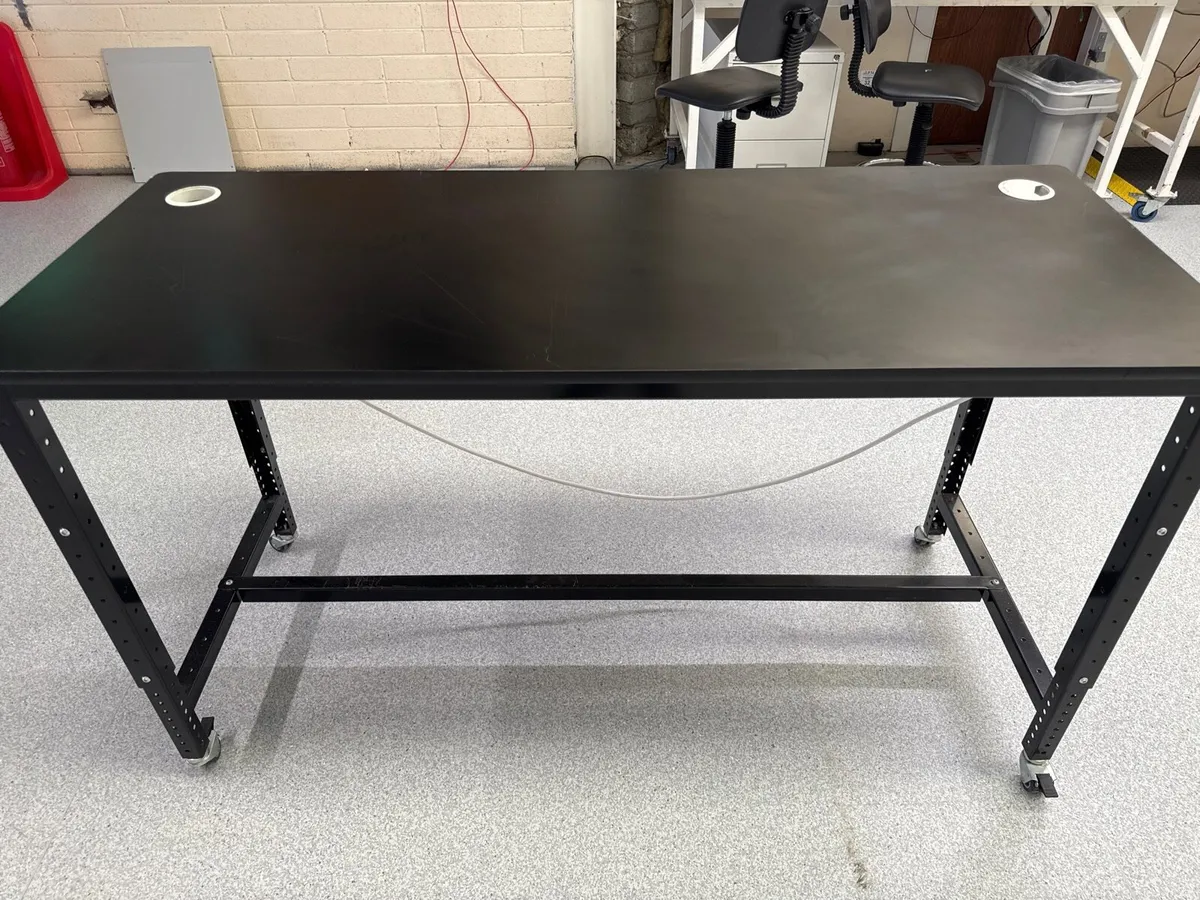 Workstation / Desk with sockets - Image 3