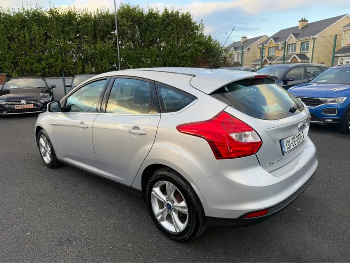 Ford Focus 1.6 Tdci Zetec S/S 113BHP 5DR - Image 3