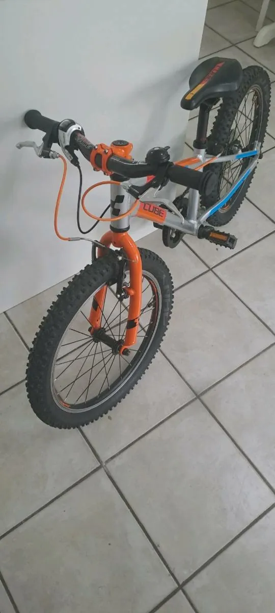 Cube kids mountain bike 20 inch wheel - Image 4
