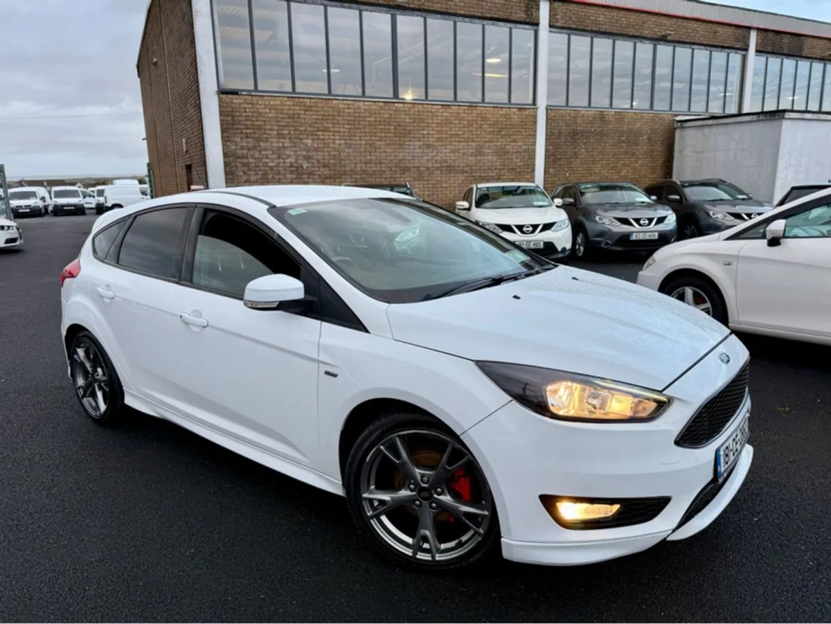 Ford Focus 1.0 St-line X Ecoboost 1 140PS 5DR T - Image 1