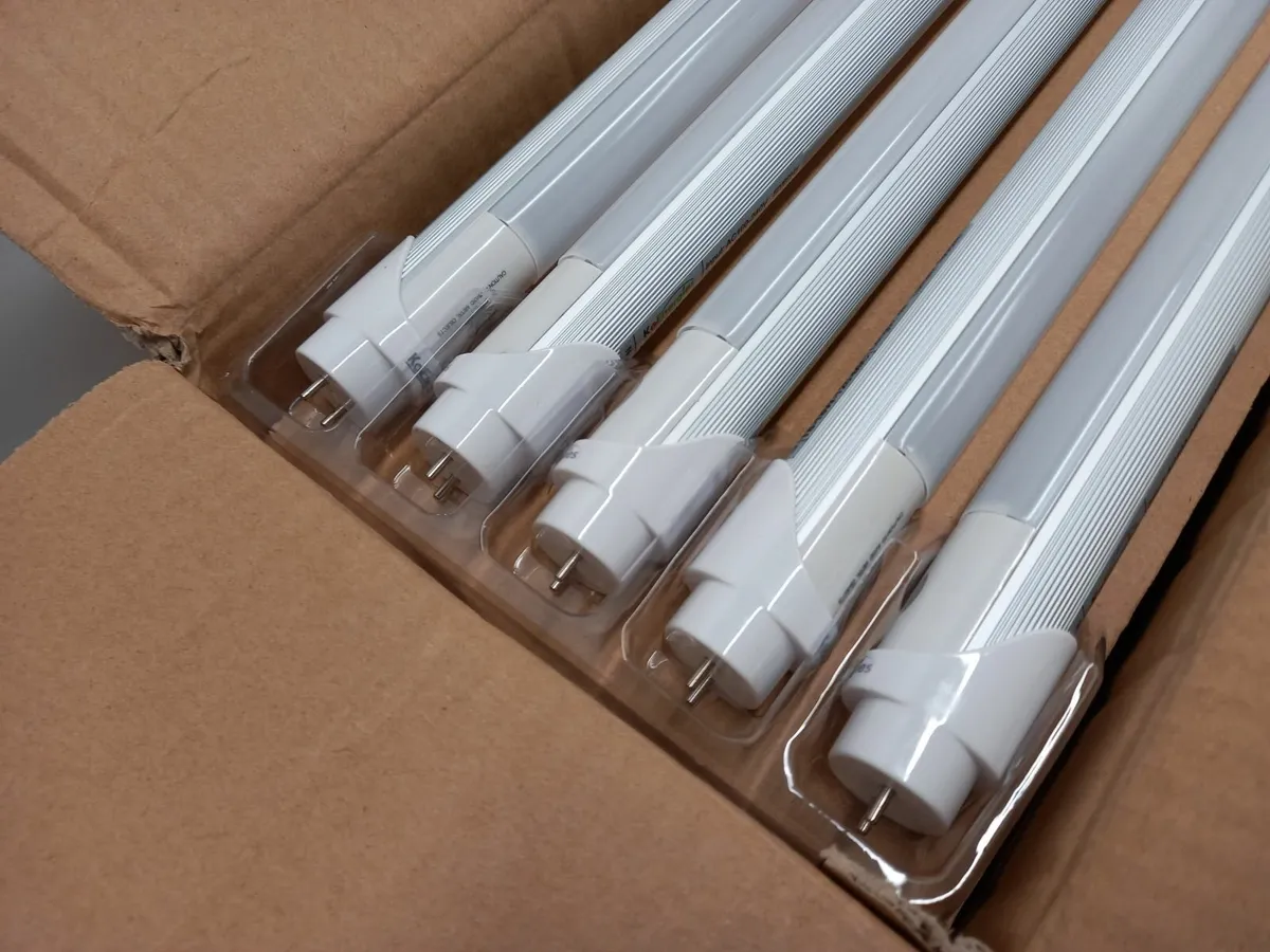 Online Auction Of Sensor Led Tube Light & More! - Image 2