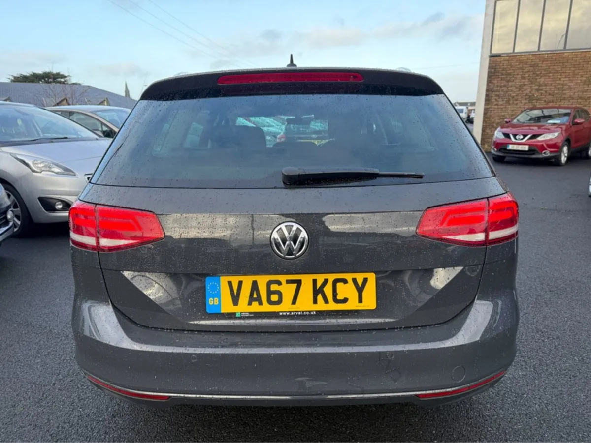 Volkswagen Passat SE Business TDI Bluemotion - Image 4