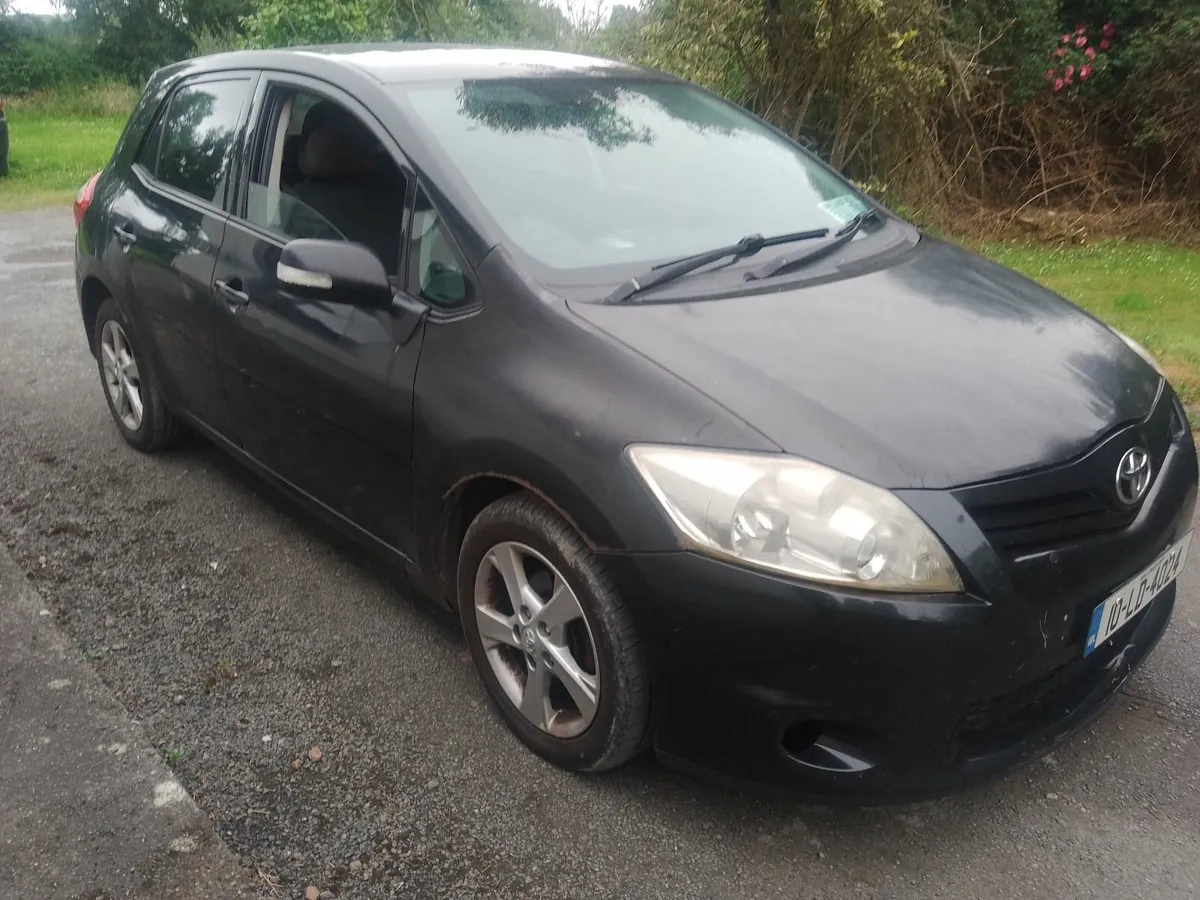 2010 AURIS 1.4 TAXED END 10/25 NCT 11/03/2026 - Image 2