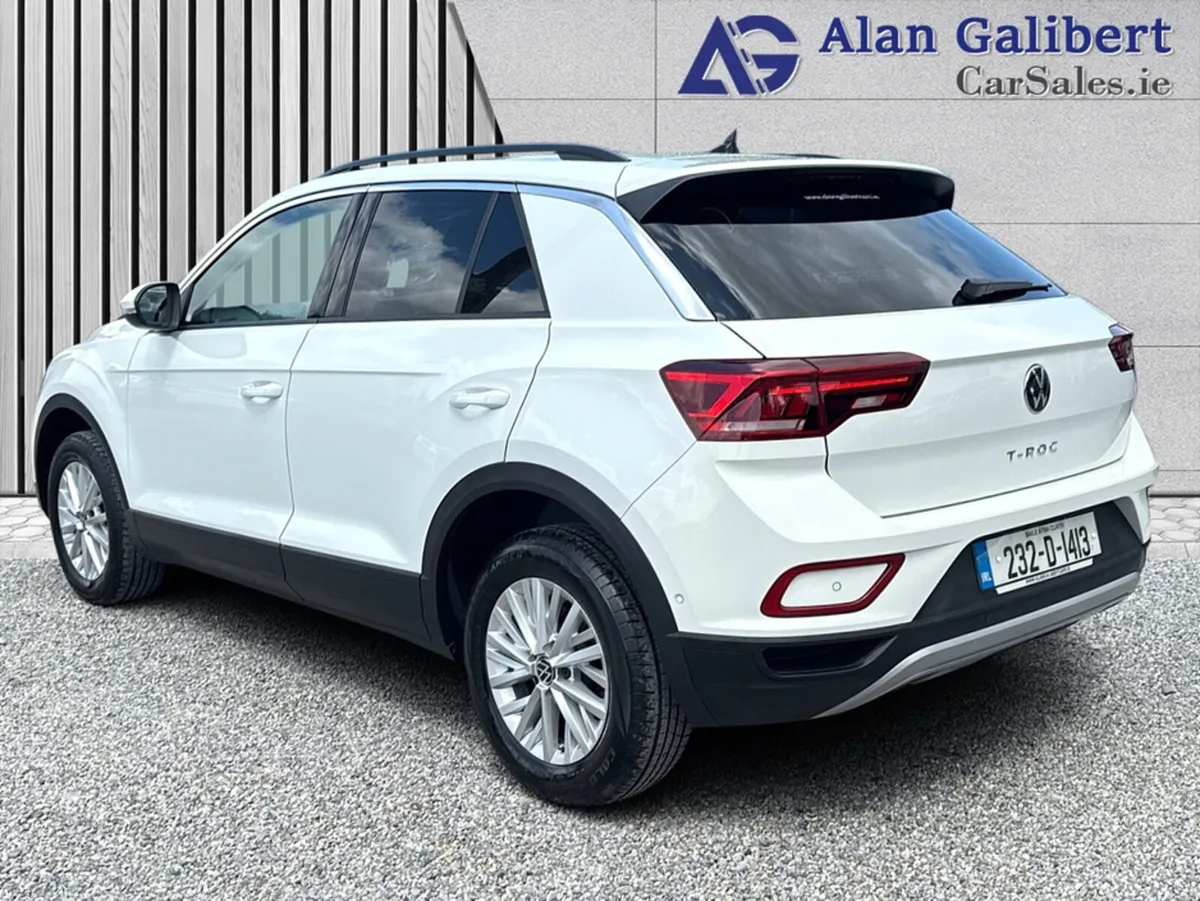 Volkswagen T-Roc LIFE 1.0 TSI €133 PW - Image 2