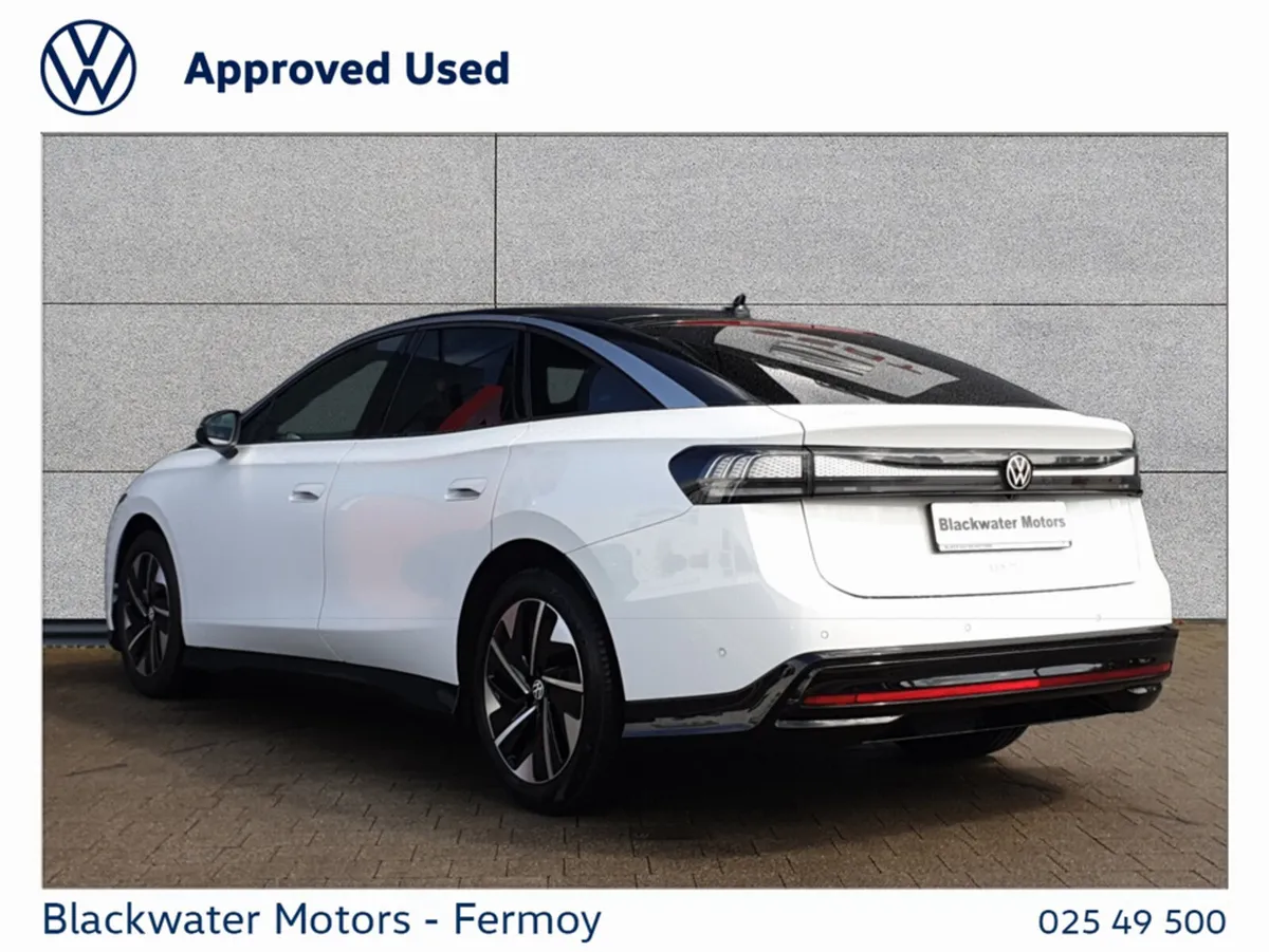 Volkswagen ID.7 PRO PLUS 77KWH 286BHP - Image 4