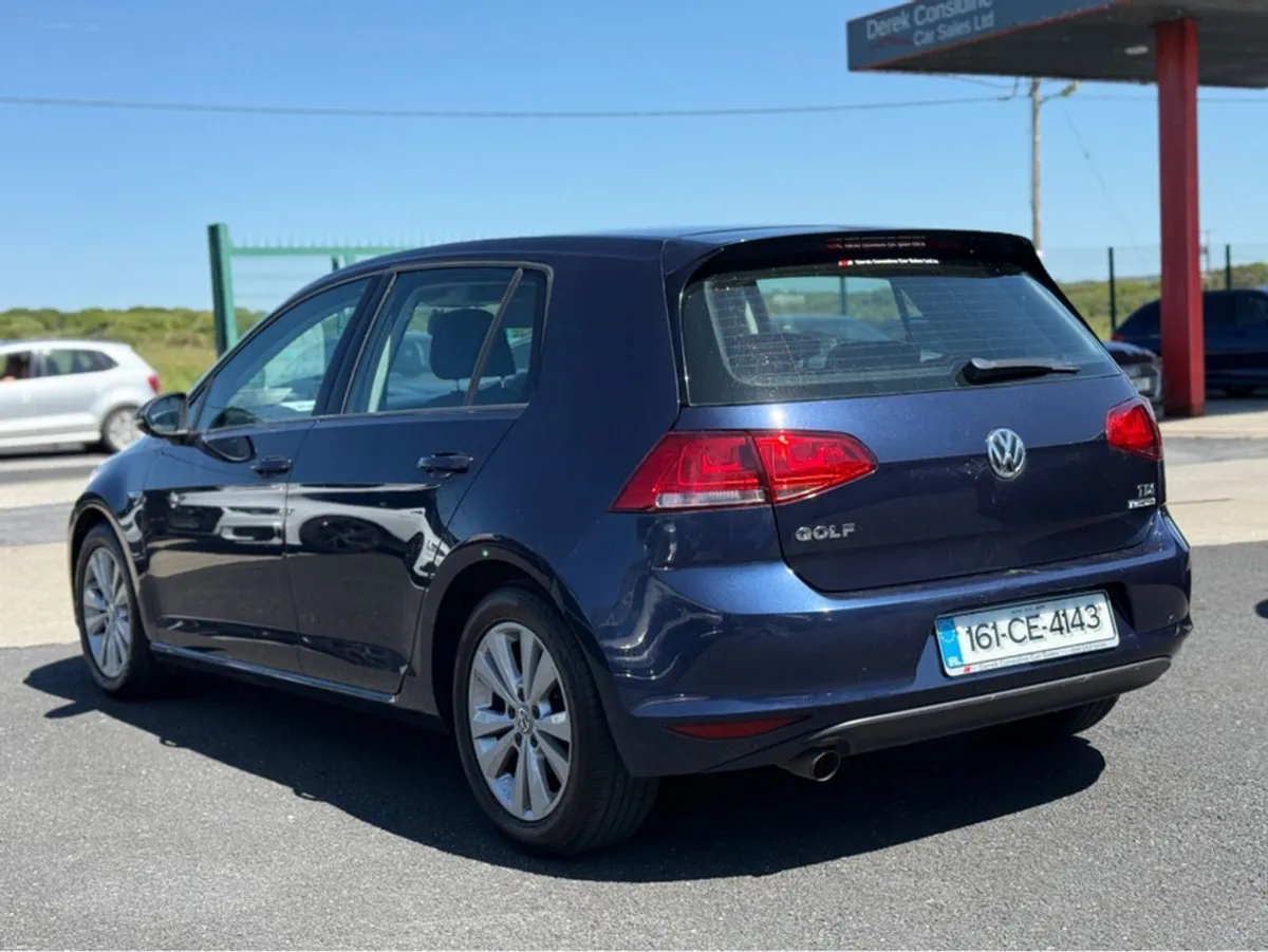 Volkswagen Golf 1.6 TDI Blue Motion 110PS 5DR - Image 4