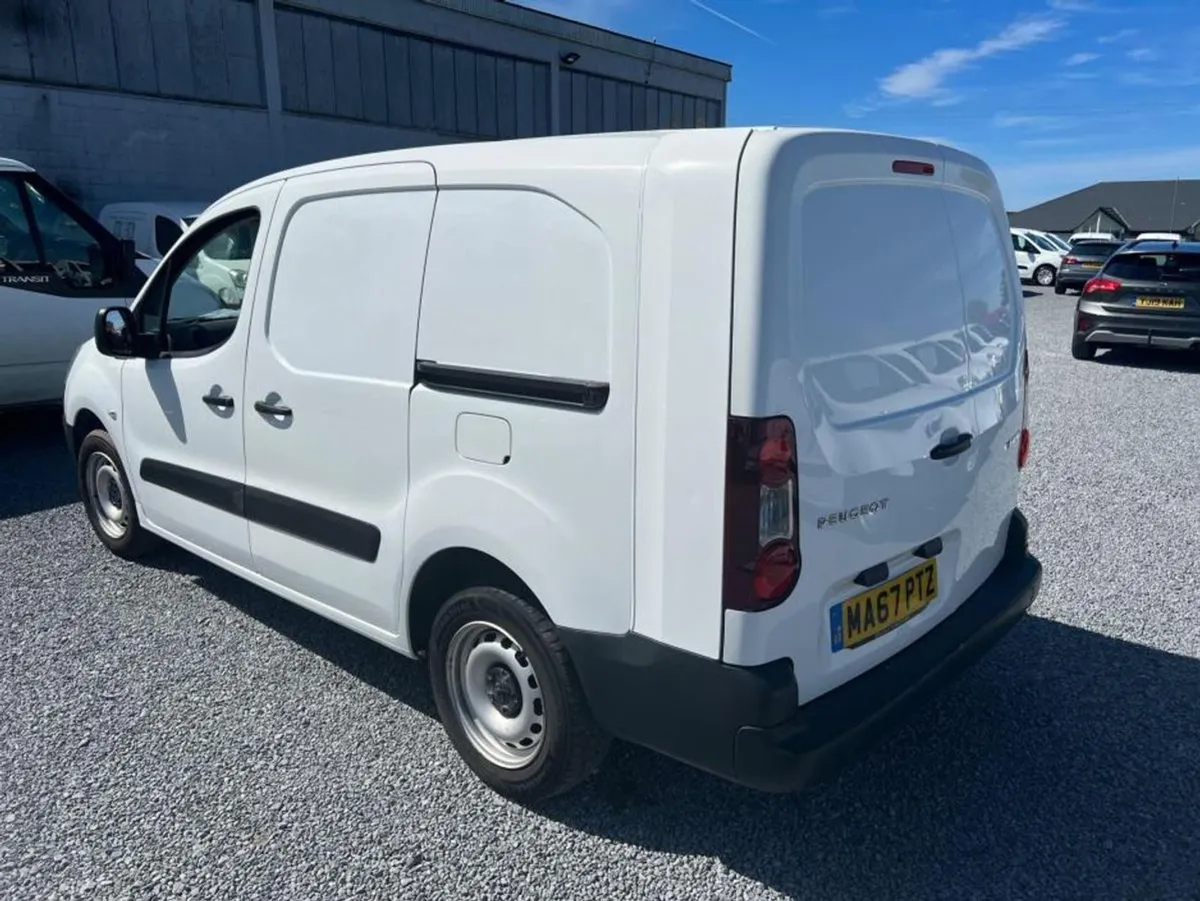 Peugeot Partner 850 Professional L2 HD - Image 3
