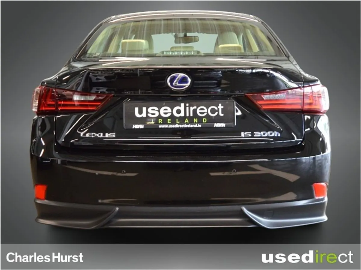 Lexus IS 300h Premium - Image 4