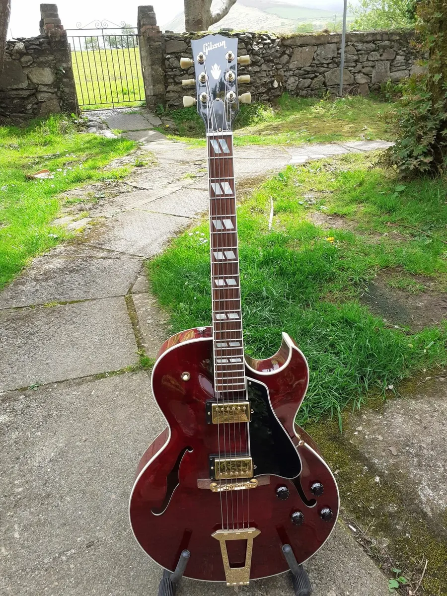 Gibson guitar - Image 1