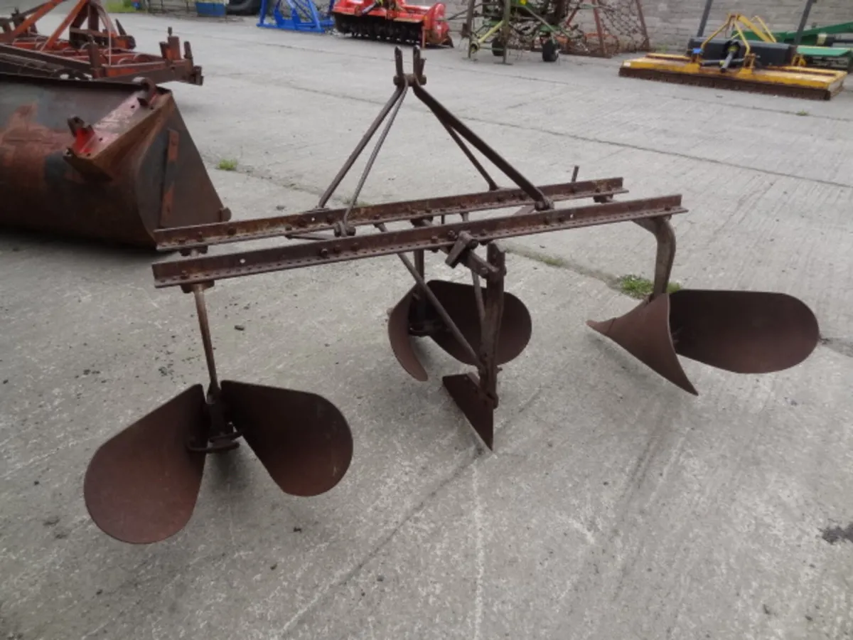 Massey Ferguson 2 row Drill Plough - Image 4