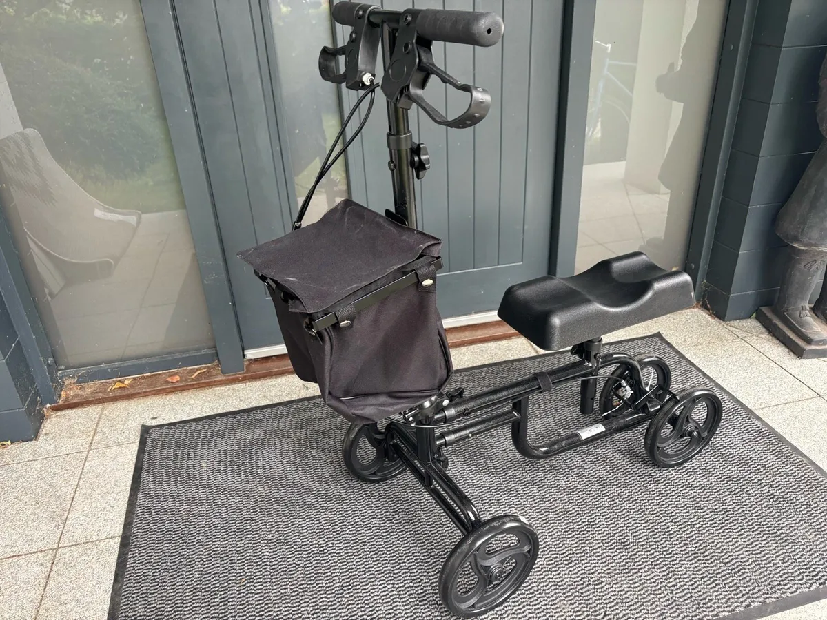Mobility knee scooter/rollator - Image 3