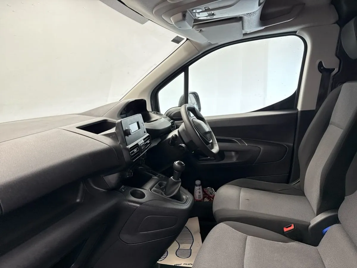 Peugeot Partner 1.6hdi LWB Active  EX Vat   50 P/W - Image 4