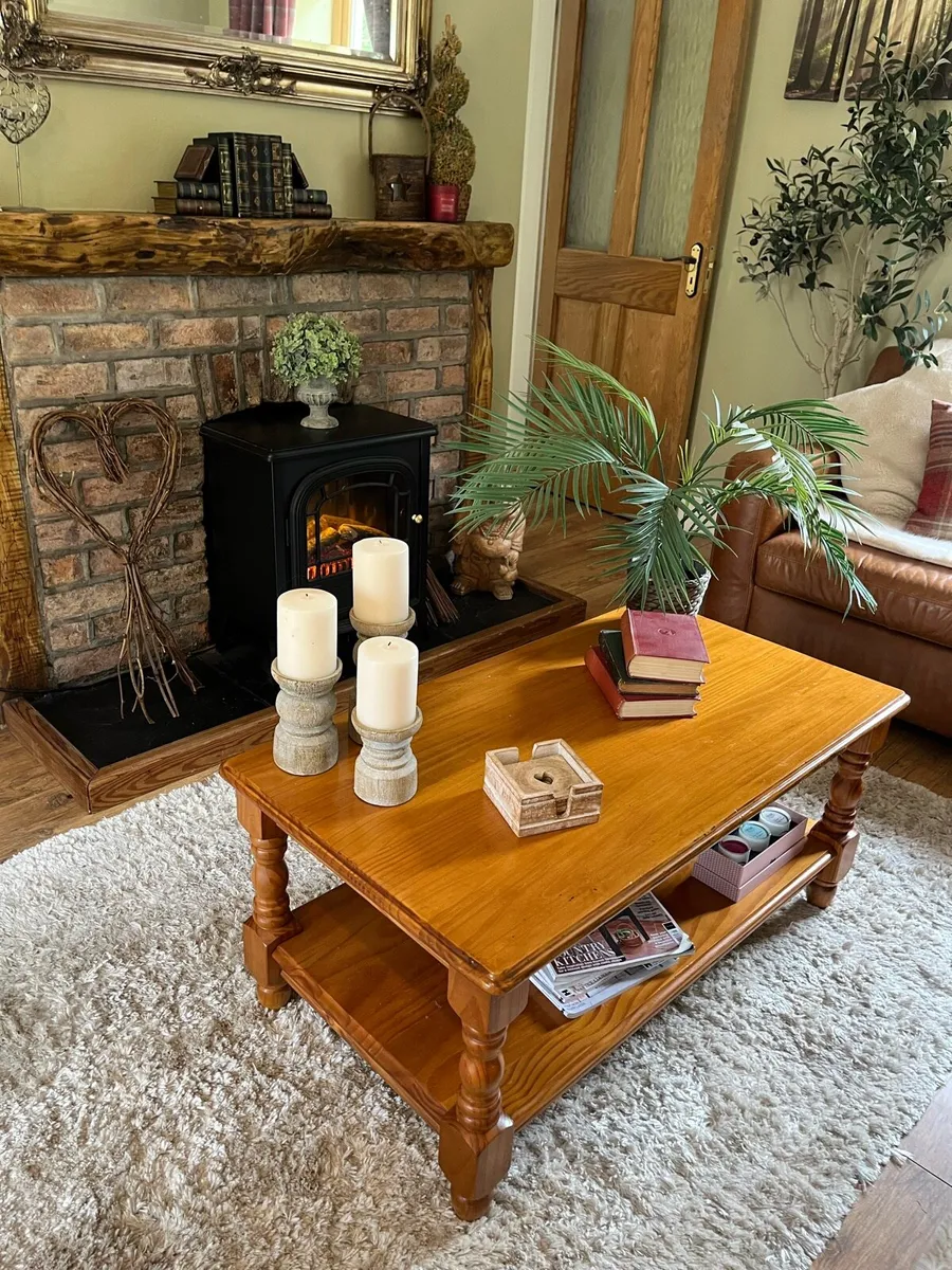 Coffee table - Image 1