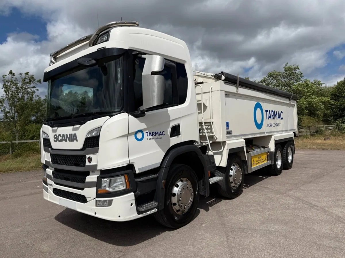2022 (72) SCANIA P450 8X4 32T TARMAC TIPPER - Image 3