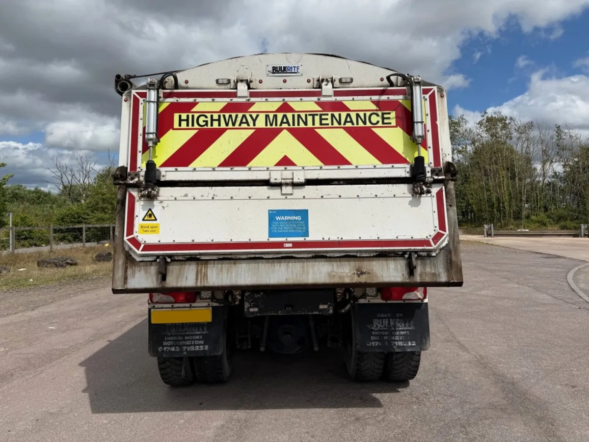 2022 (72) SCANIA P450 8X4 32T TARMAC TIPPER - Image 4