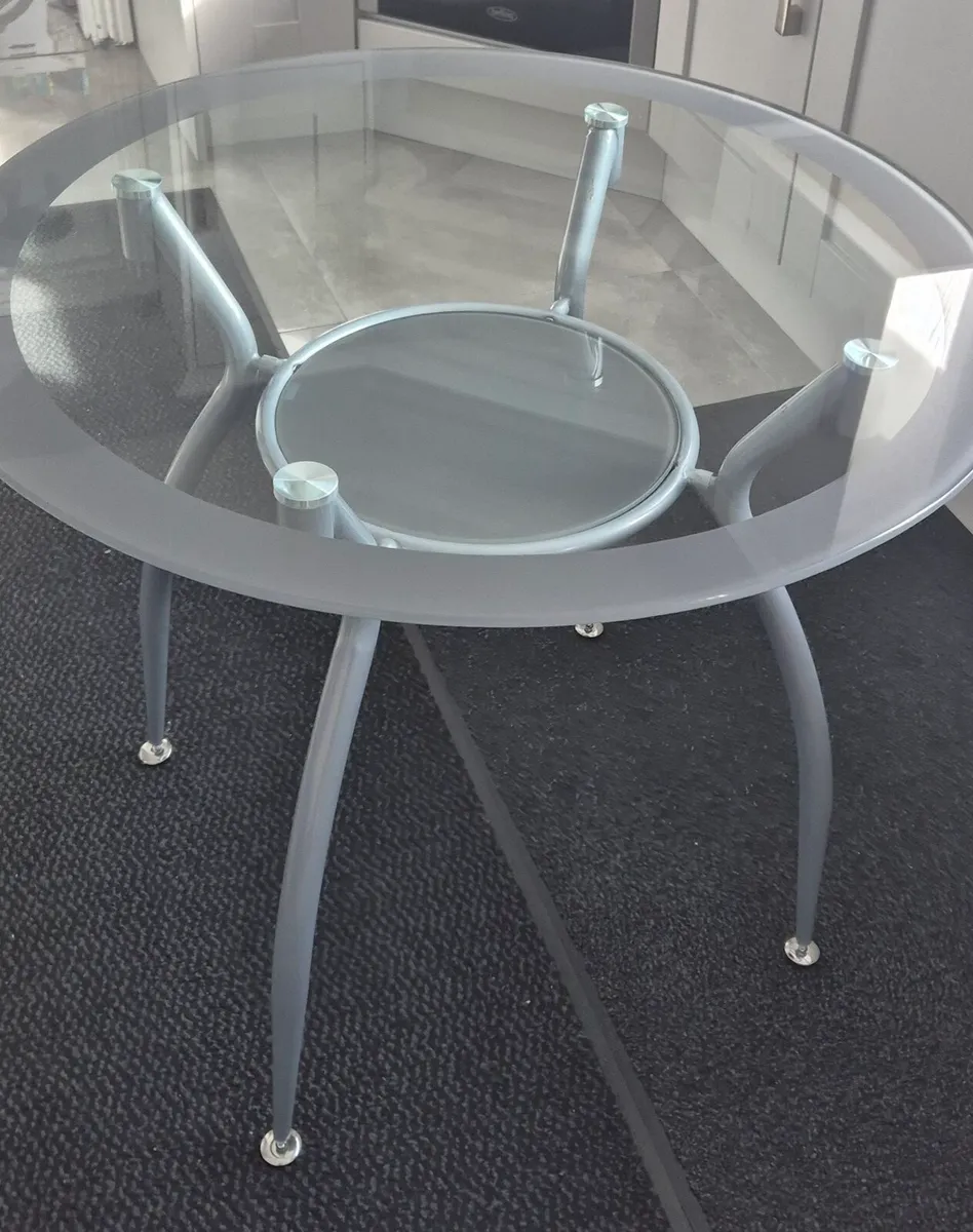 Glass table brand new - Image 1