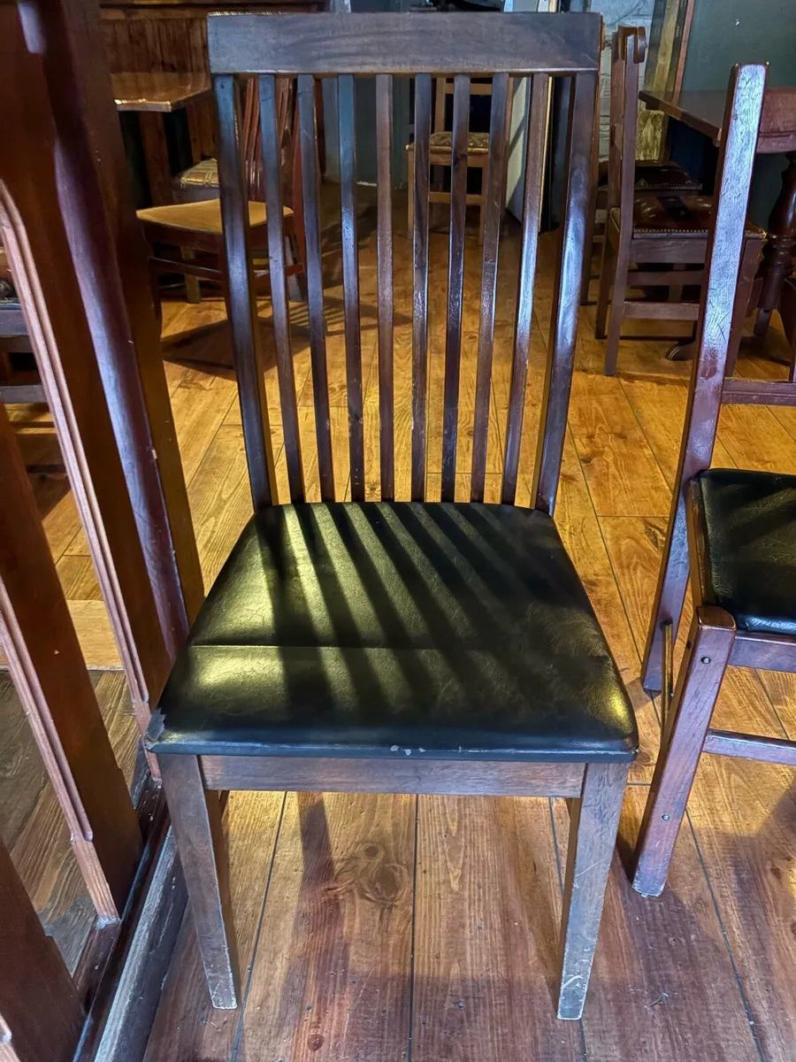 Chairs (various types & quantities) - Image 4