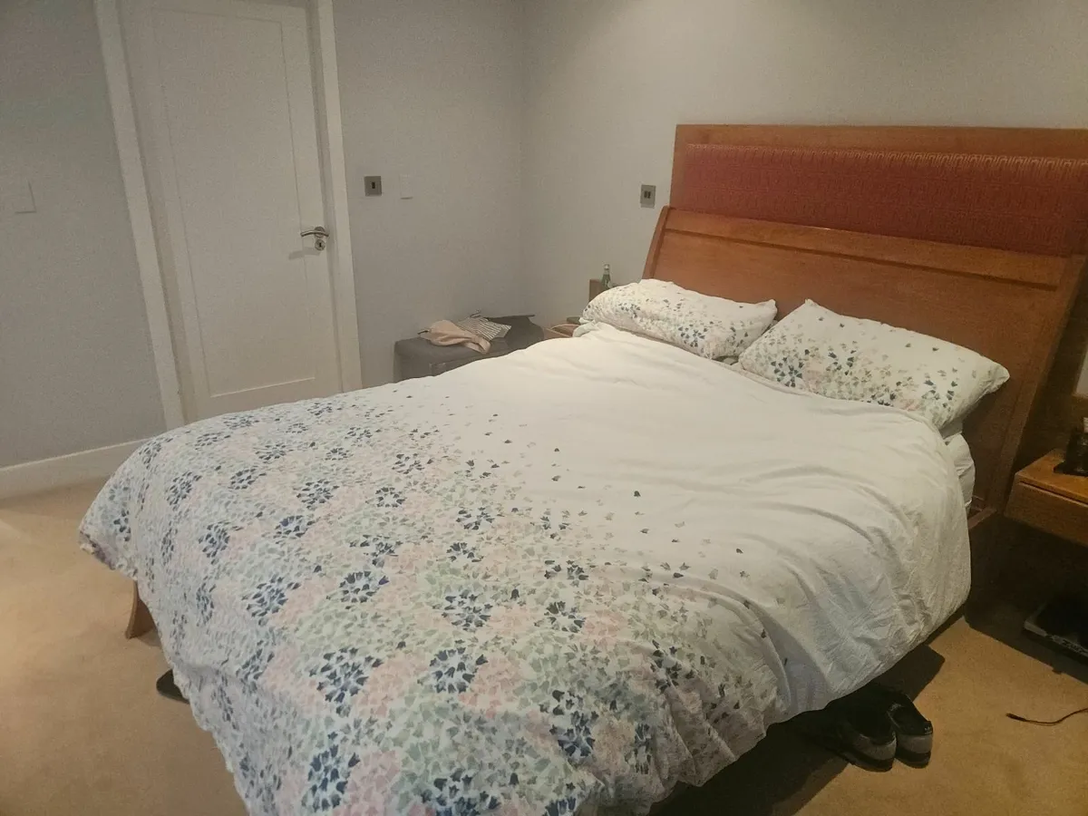 King size bed