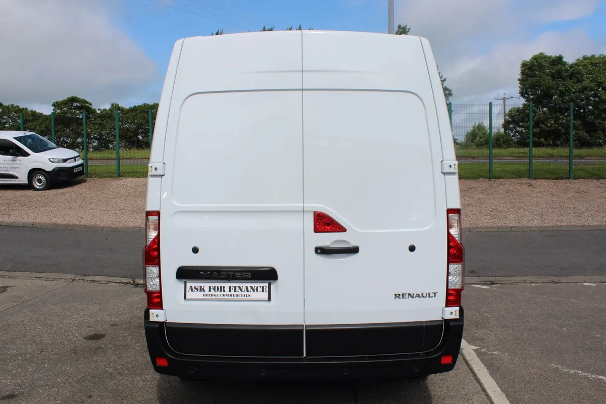 2021 Renault Master LM35 Business - Image 3
