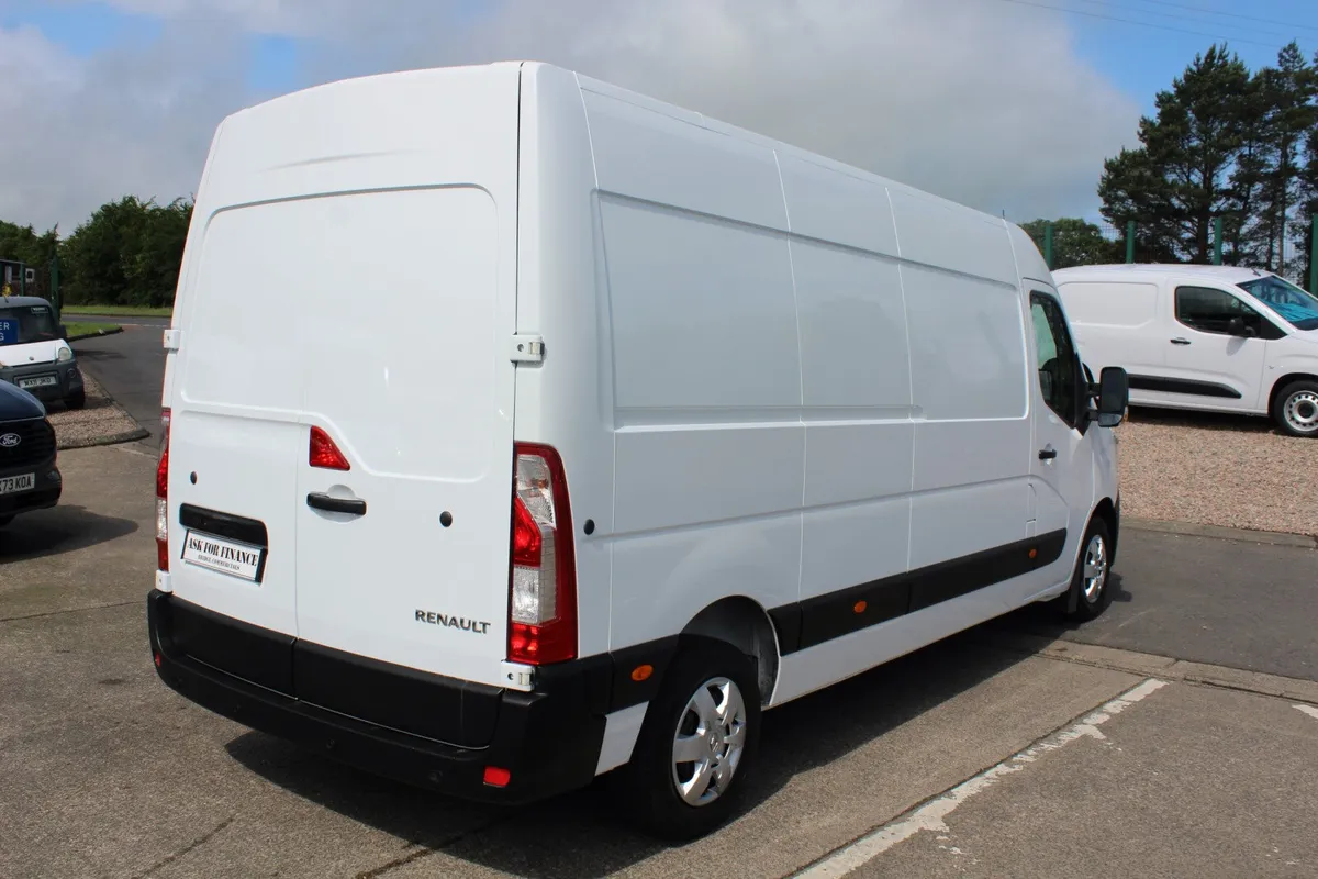 2021 Renault Master LM35 Business - Image 4