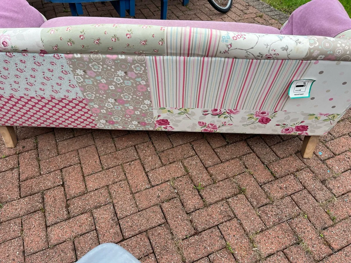 Couch - Image 2