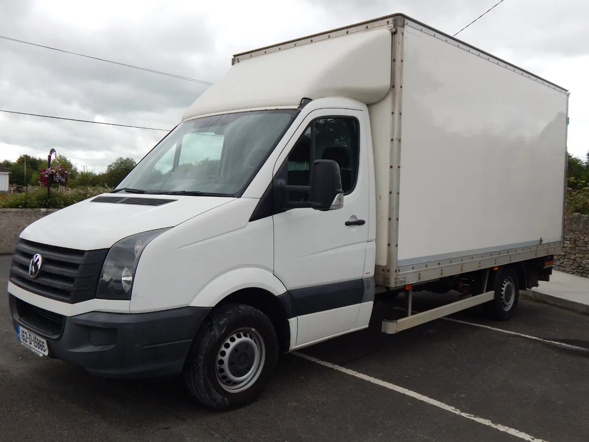 Volkswagen Crafter Box Body & Tail Lift CVRT 06/26 - Image 4