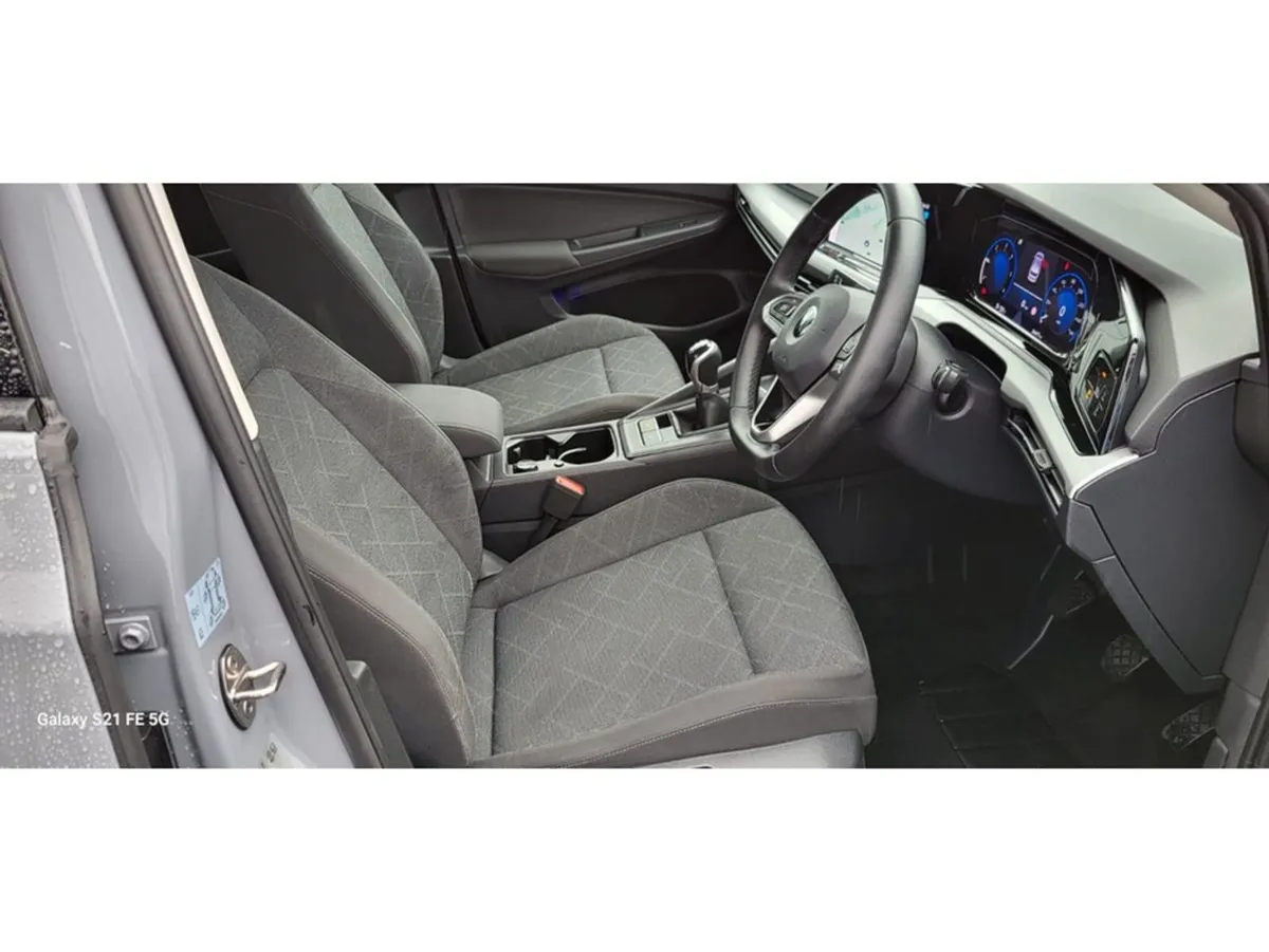 Volkswagen Golf Life TDI - Image 4