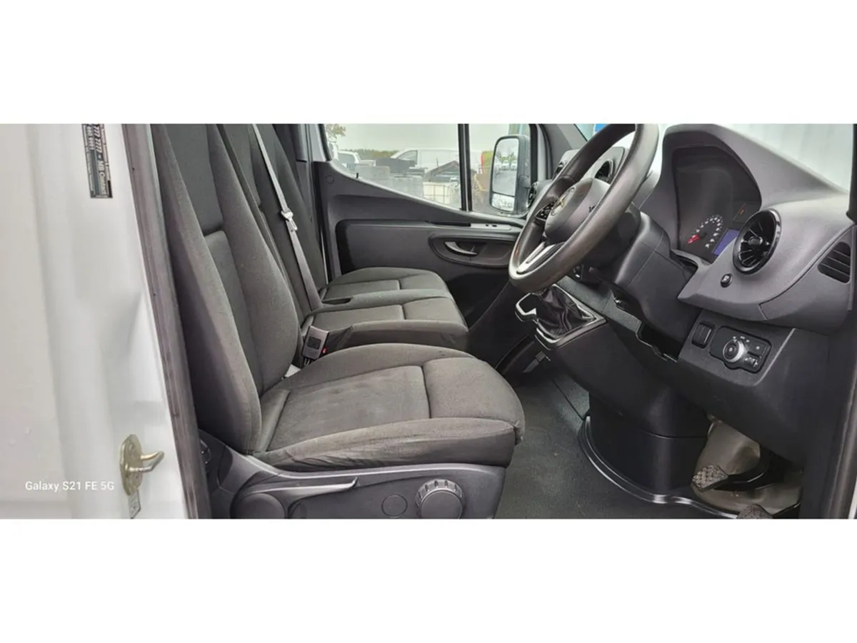 Mercedes-Benz Sprinter Tipper - Image 4