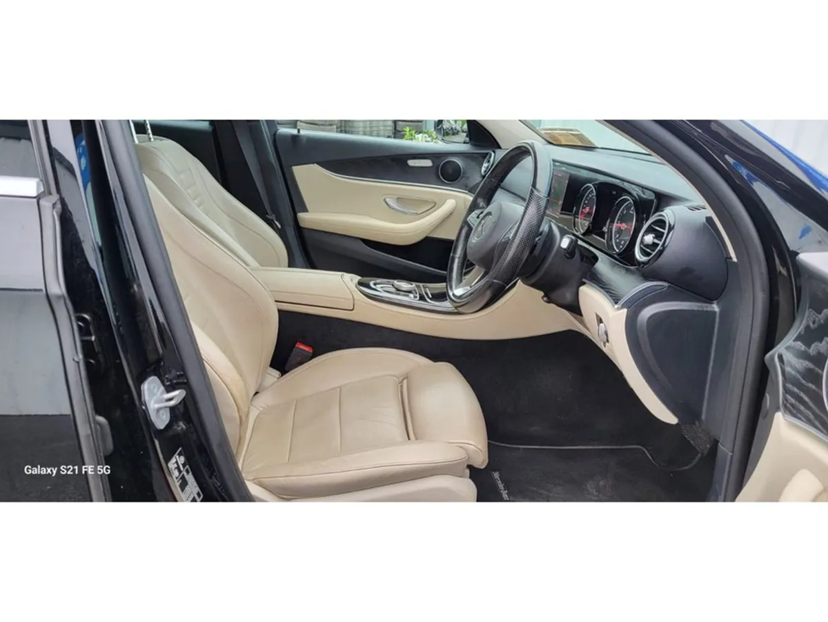 Mercedes-Benz E-Class 220 D 4DR Auto 220D - Image 4